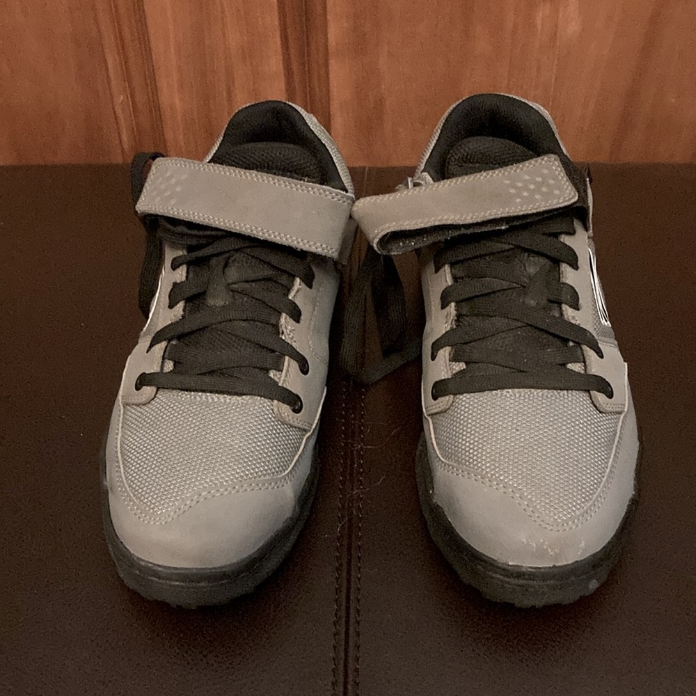 Five Ten Maltese Falcon clipless bicycle shoes US size 9 - Picture 3 of 14